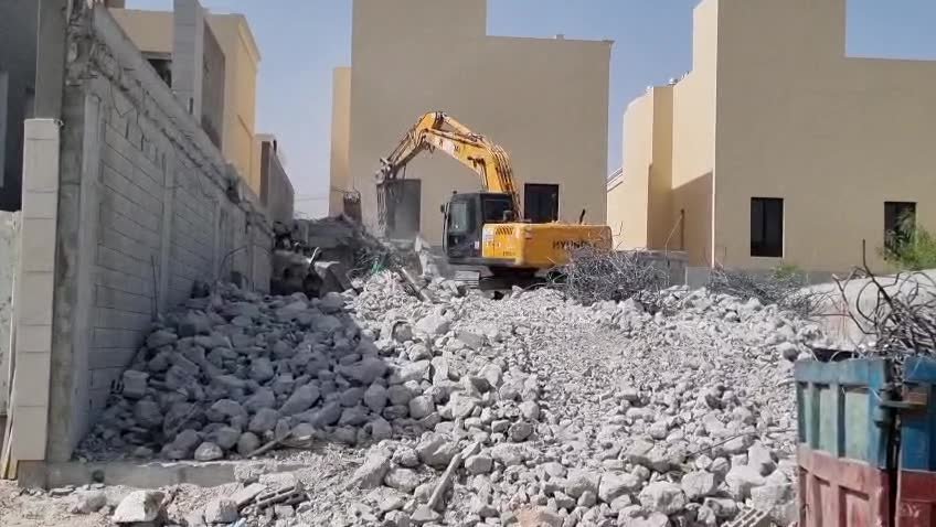 هدم استراحات بالرياض